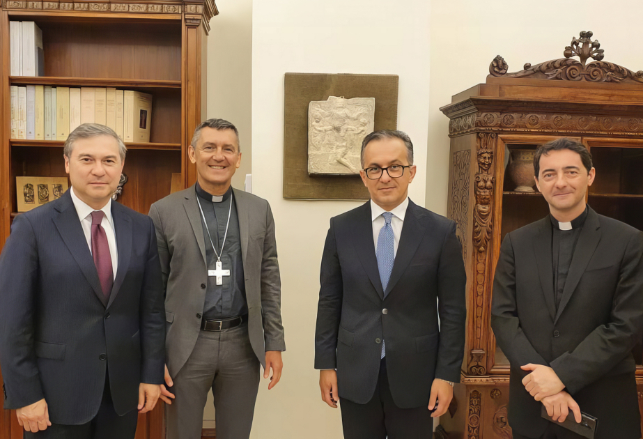 Les perspectives de coopération humanitaire et culturelle avec le Vatican évoquées