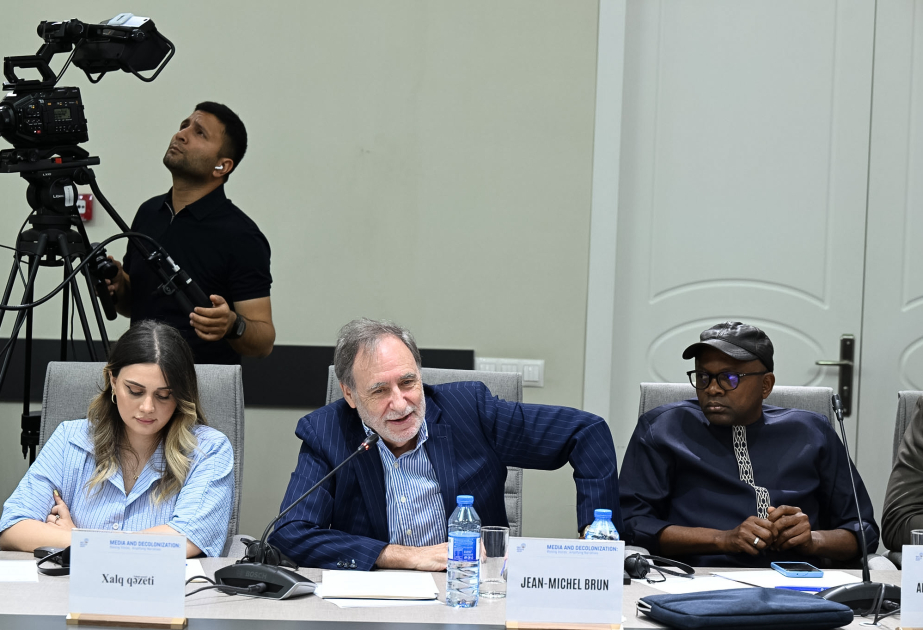 Jean-Michel Brun: Durante muchos años, la prensa francesa presentó el colonialismo como una “misión civilizadora”