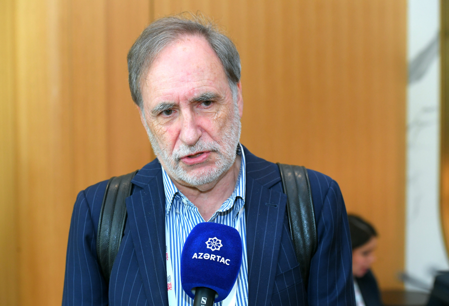 Jan-Mişel Brun: Prezident İlham Əliyevin jurnalistlərlə davranışı bir nümunədir VİDEO