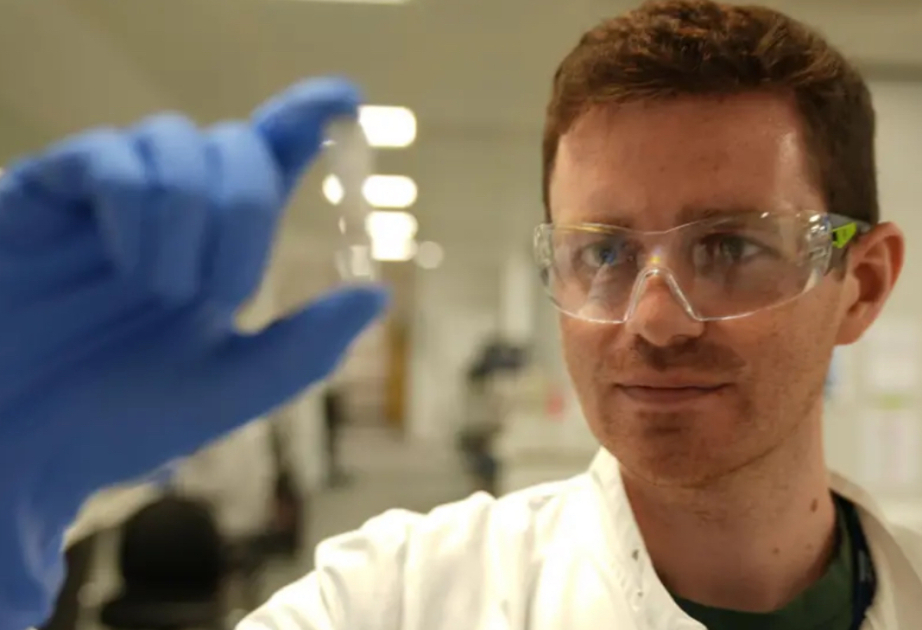UK begins trials of Ebola vaccine developed in just eight weeks