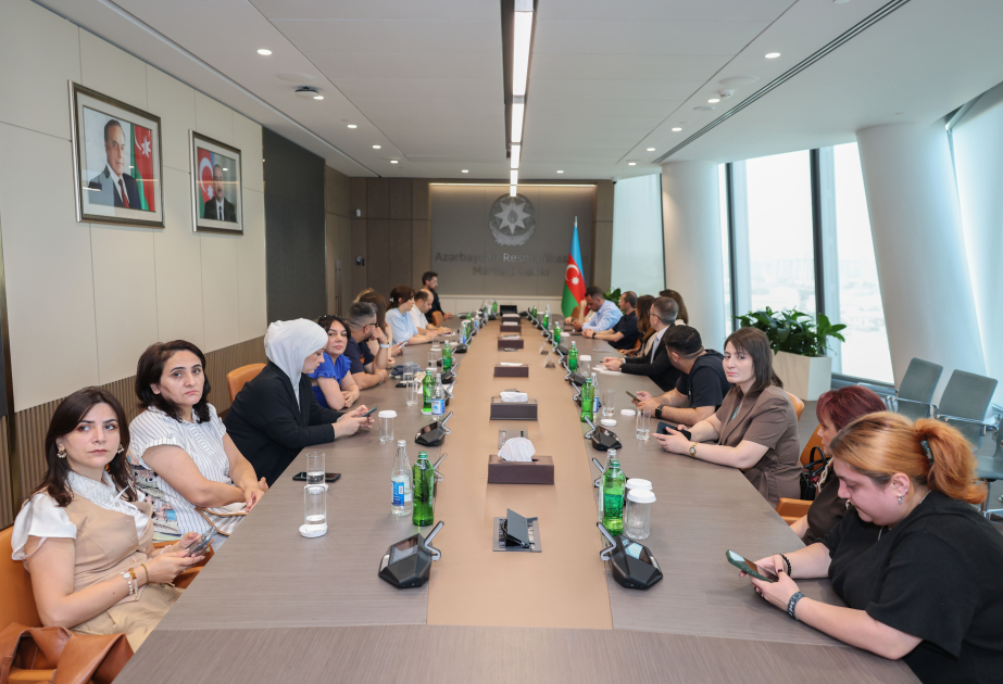 Media nümayəndələri maliyyə sektorunda ən çox rast gəlinən fırıldaqçılıq sxemləri barədə məlumatlandırılıb