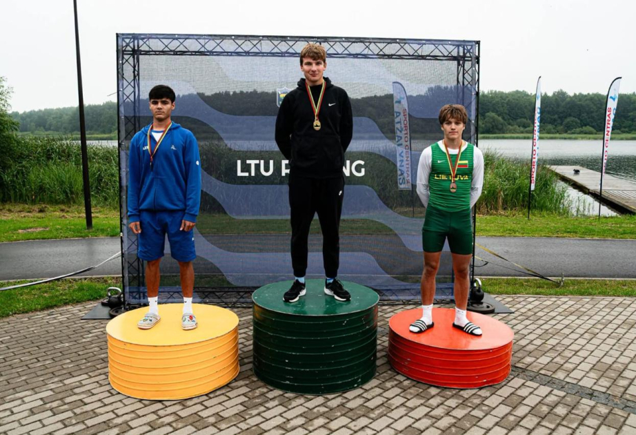 Azerbaijani rower clinches silver in Lithuania