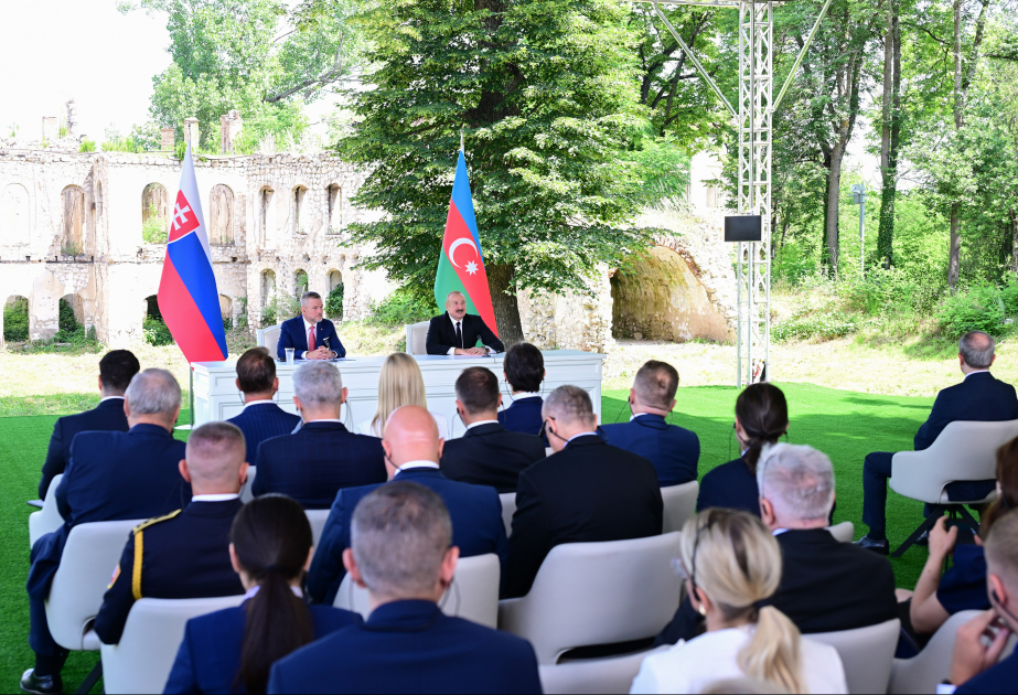Prezident İlham Əliyev: Əminəm ki, bundan sonra da Azərbaycan-Slovakiya münasibətləri inkişaf edəcək VİDEO