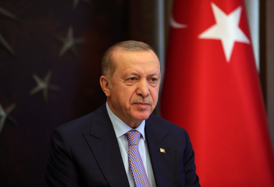 Rəcəb Tayyib Ərdoğan: Xalqımız 15 iyulda nəsildən-nəslə qürurla danışılacaq bir milli iradə dastanına imza atdı