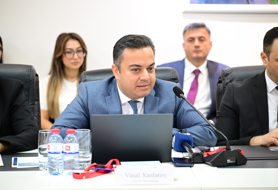 İdarə rəisi: Azərbaycanda məktəblərin 63 faizi yüksəksürətli internetlə təmin olunub