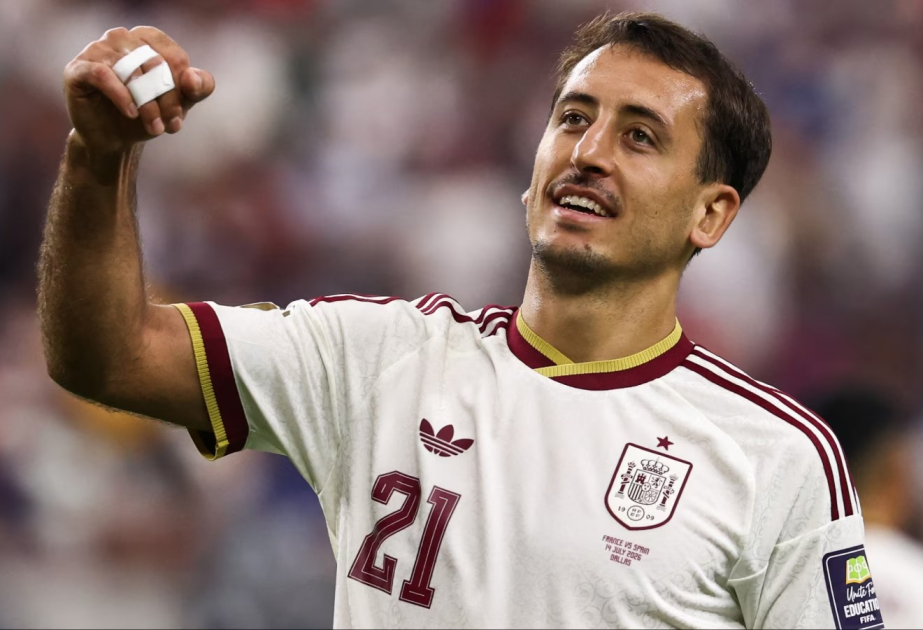 Mikel Oyarzabal hace historia con la selección española