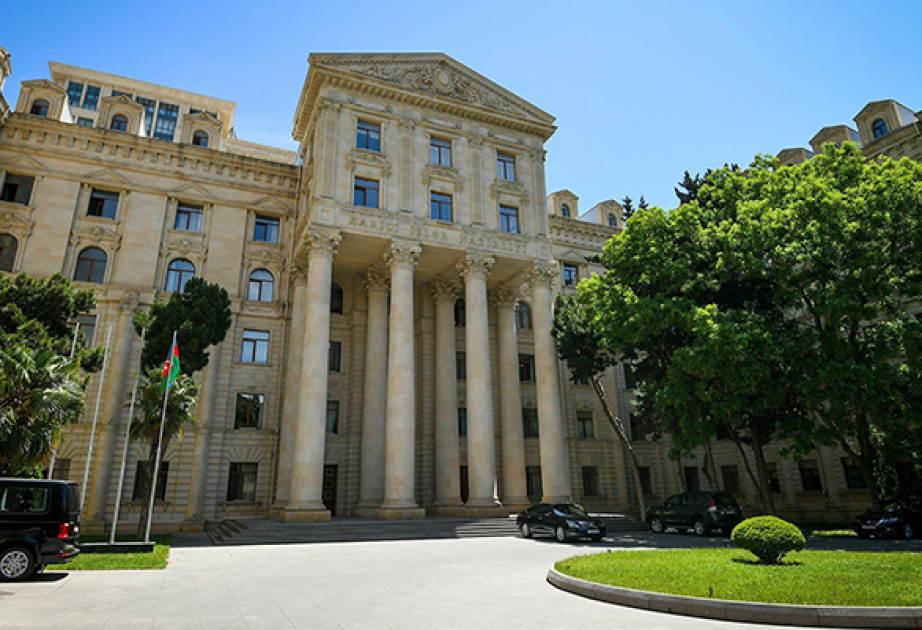 XİN: Odessa sahillərində hücuma məruz qalan gəminin 10 azərbaycanlı heyət üzvü təxliyə edilib