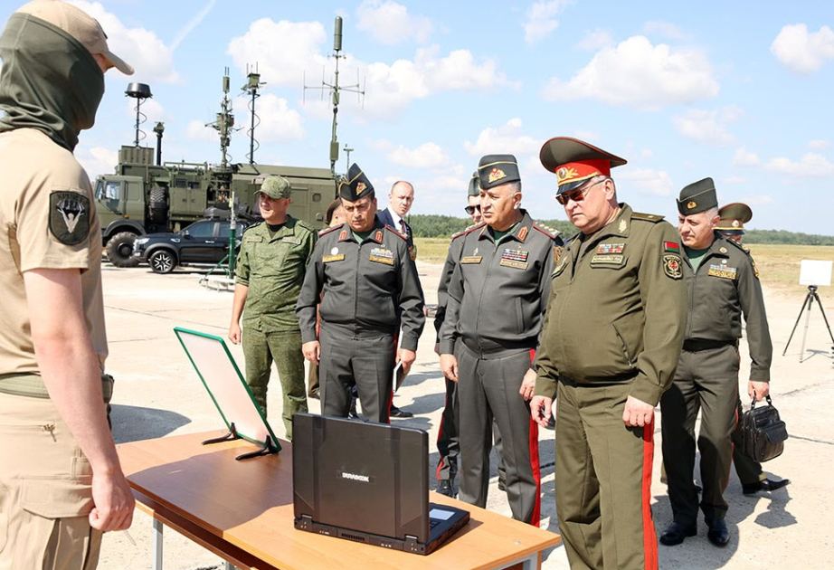 Начальник Генштаба Азербайджанской армии находится с визитом в Беларуси