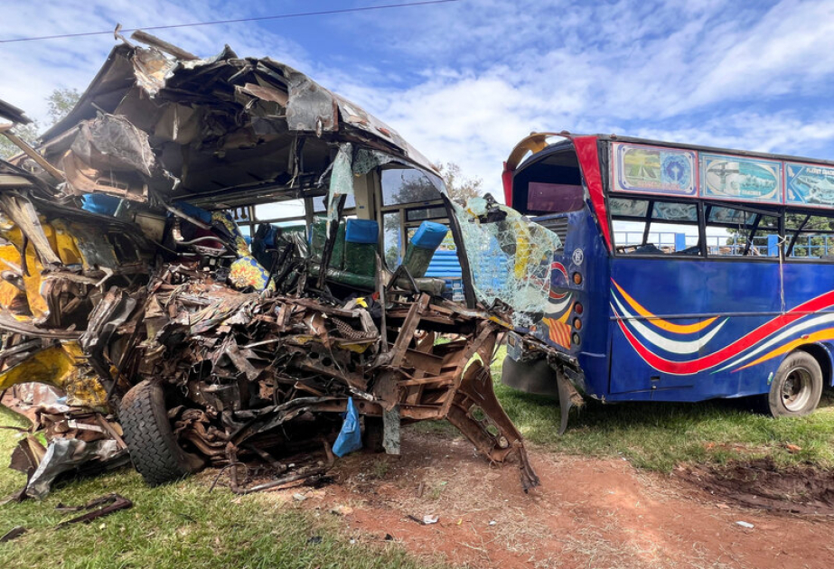 21 killed in school bus crash in Uganda