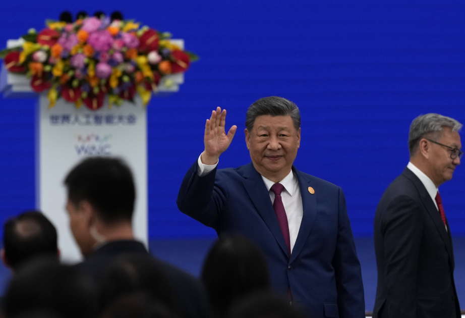 China to provide 5,000 AI training opportunities for developing countries: Xi