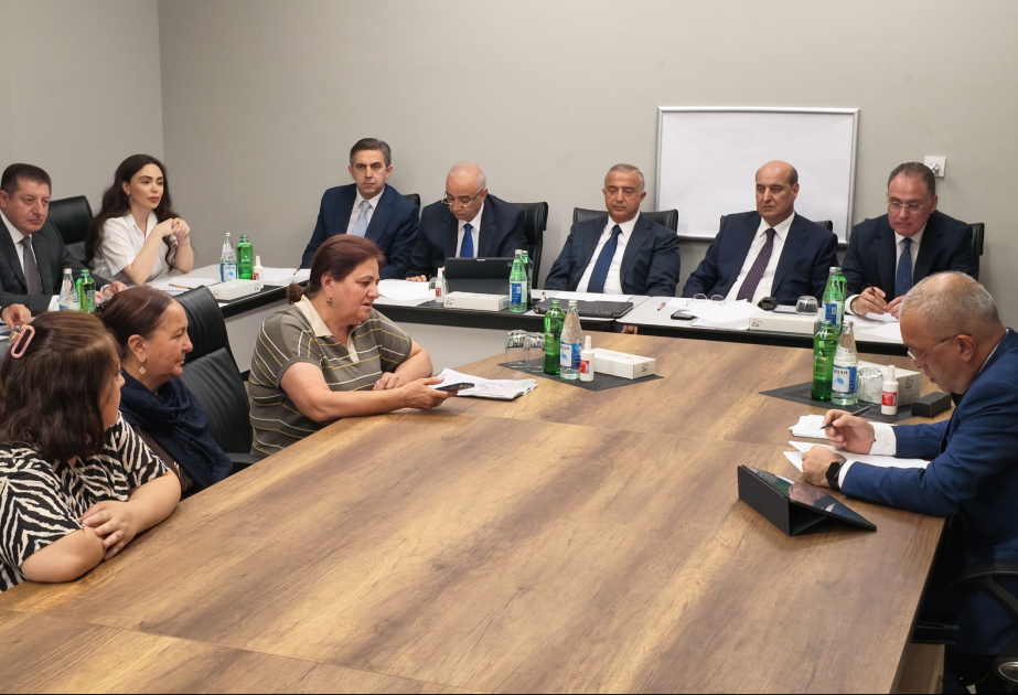 ADSEA sədri Füzuli şəhərində vətəndaşlarla görüşüb