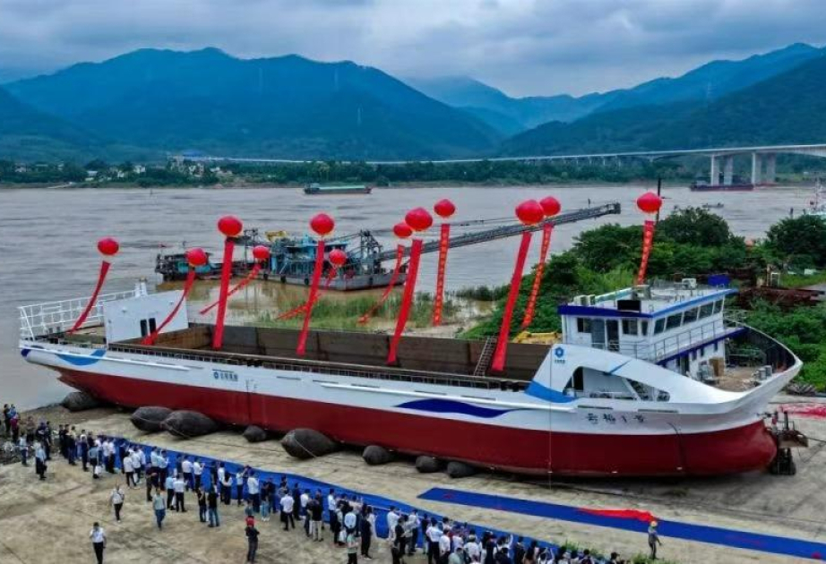 China launches first hydrogen-powered vessel with 2,000-ton capacity