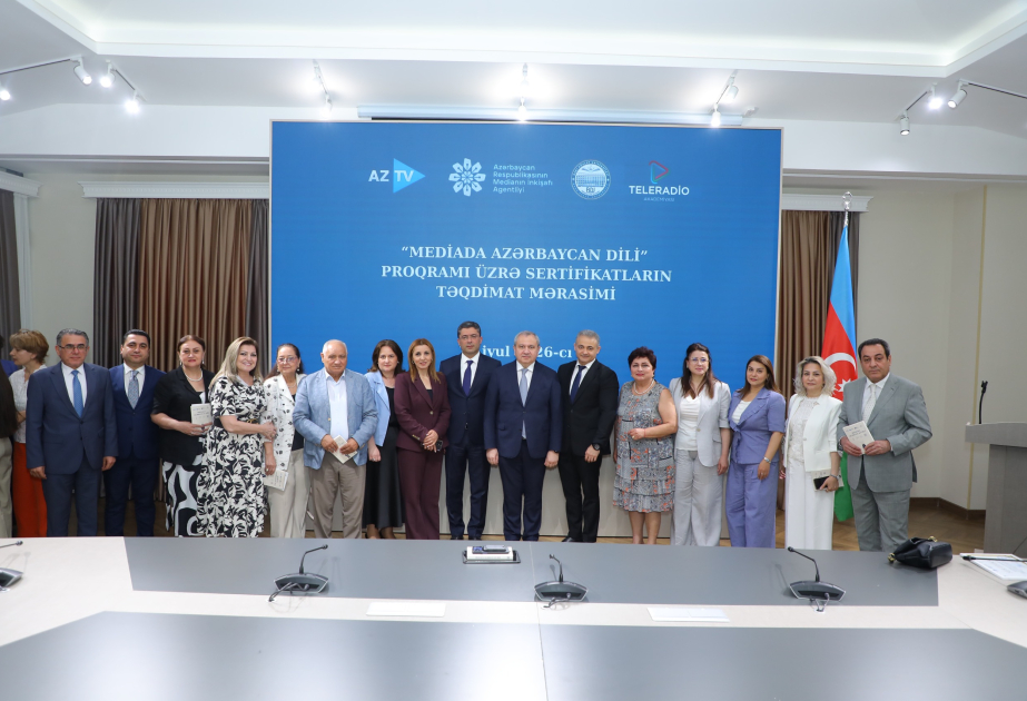 “Mediada Azərbaycan dili” mövzusunda keçirilən təlim proqramı yekunlaşıb