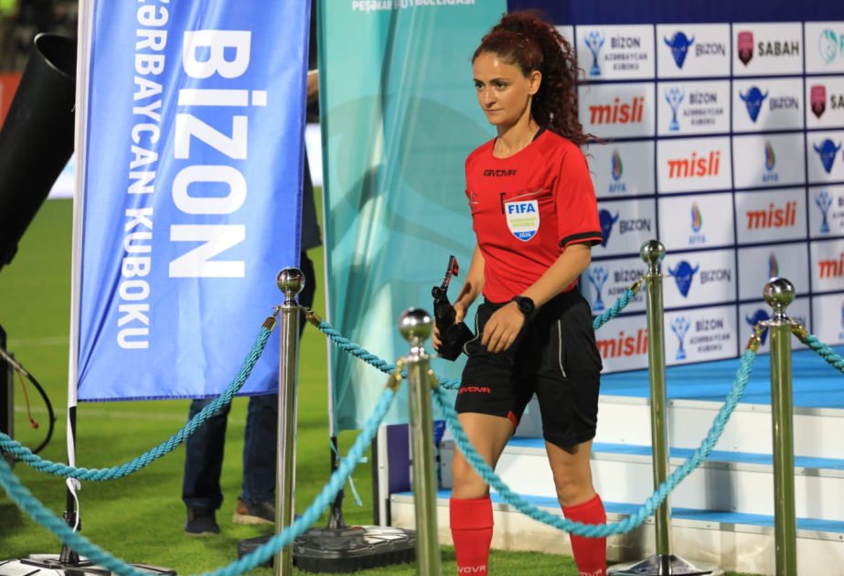 Árbitra azerbaiyana: “Ser designada para un partido de competiciones europeas era uno de mis mayores sueños”