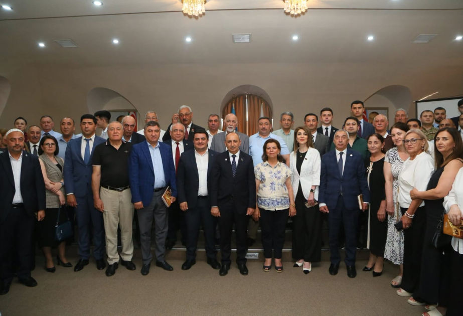 ADPU-nun müəlliminin kitabı təqdim olunub - “Qərbi Azərbaycandan köçlər. Mühacirlər, xatirələr, sənədlər”