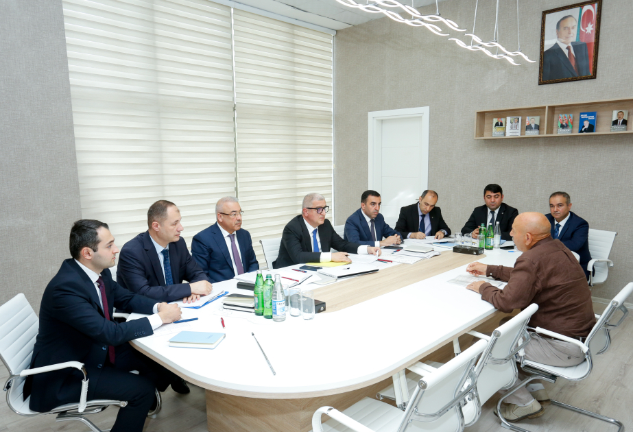 Xaçmazda vətəndaşların daşınmaz əmlakla bağlı müraciətləri dinlənilib