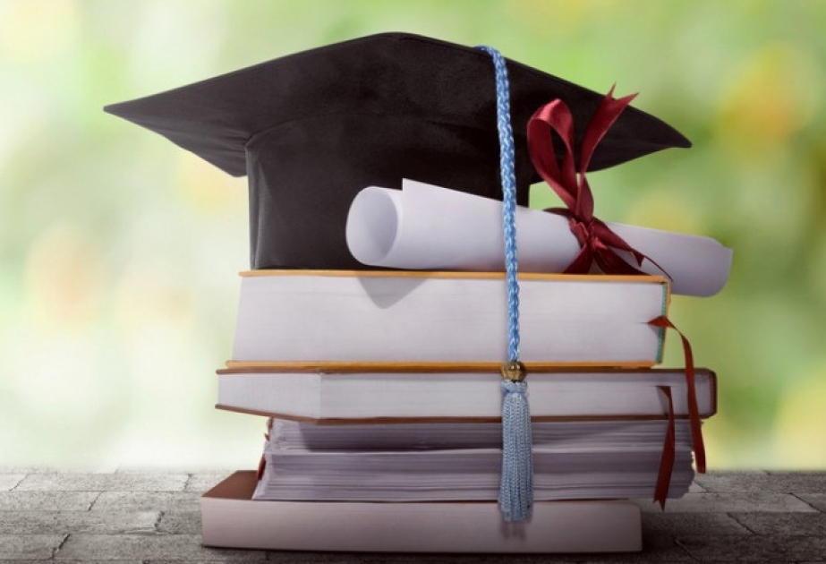 По проекту IELTS применяется требование о минимальном балле 7.0