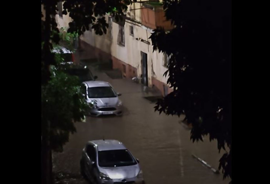 Güclü leysan yağışları Tbilisinin bir neçə rayonunda problemlərə səbəb olub