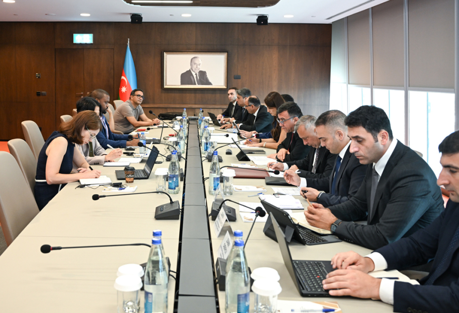 Medidas de diversificación económica de Azerbaiyán se discuten con el Fondo Monetario Internacional