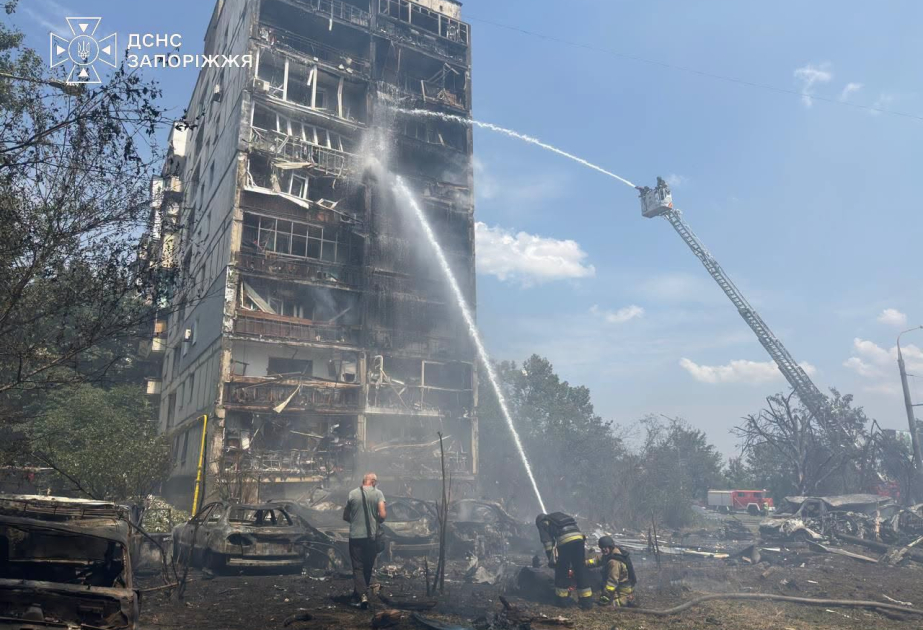 Количество погибших в Запорожье в результате авиаатаки возросло до трех человек