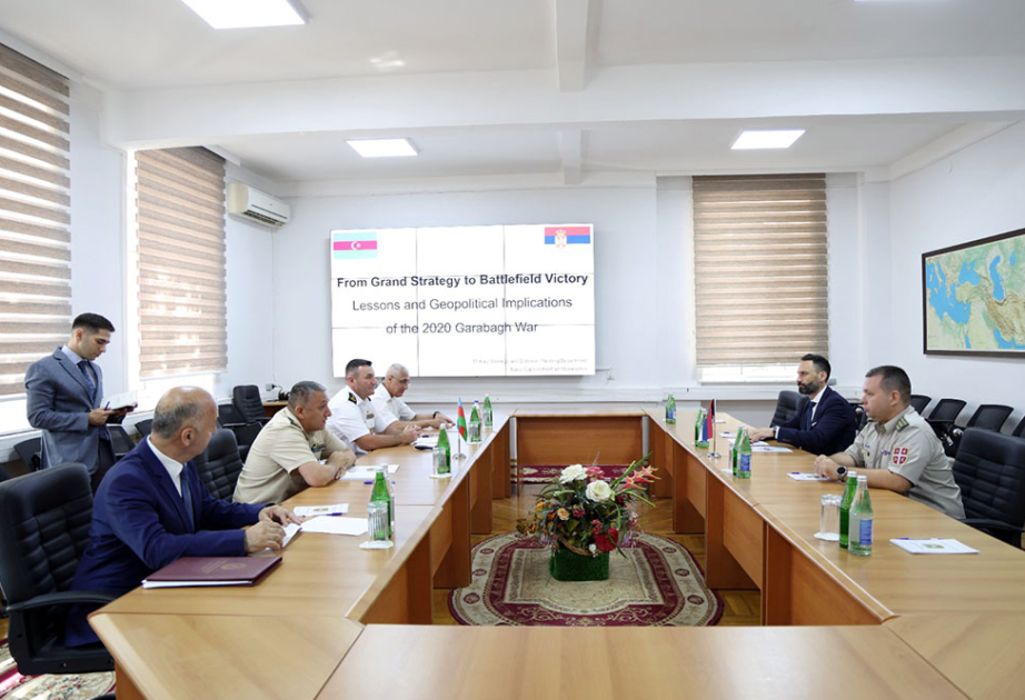 Serbian delegation visits Azerbaijan