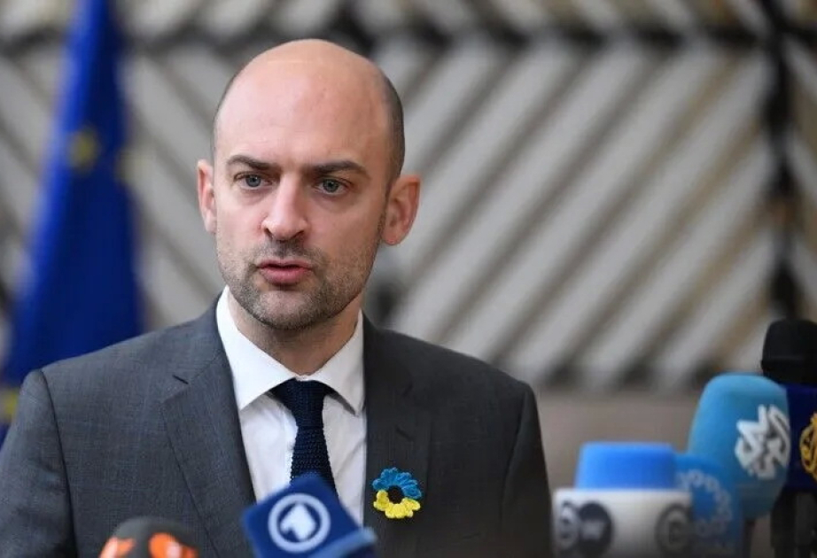Fransa XİN İranda saxlanılan iki diplomatın Parisə qayıtdığını bildirib