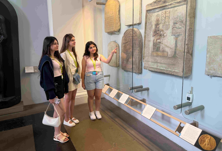 Continúa en Londres la cuarta escuela de verano de la Fundación YASHAT
