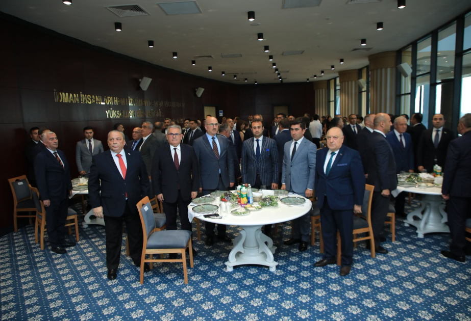 33 illik siyasi yolun Gəncə salnaməsi