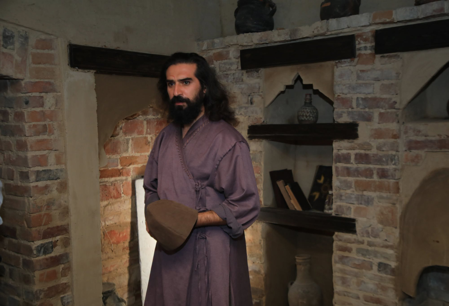 Gəncədə Əcəmi Naxçıvani haqqında filmin çəkilişləri davam edir
