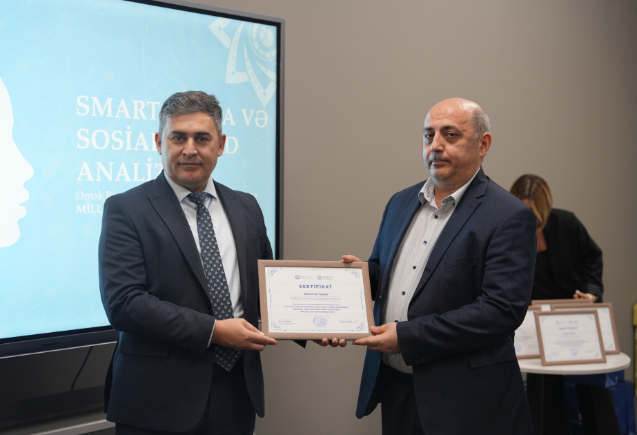 “Sosial jurnalistika” təliminin iştirakçılarına sertifikatlar təqdim edilib