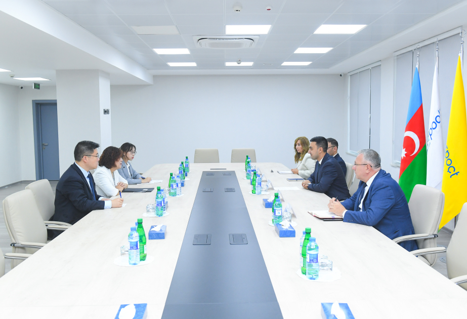 Azerbaijan, China discuss commemorative postage stamp for 35th anniversary of diplomatic ties