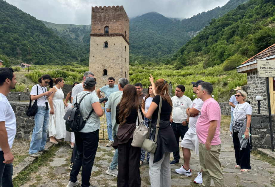 Yerli turizm sənayesi nümayəndələri üçün şimal-qərb regionuna tanışlıq səfəri təşkil olunub