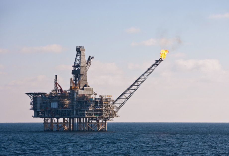 El precio del petróleo de Azerbaiyán supera los 101 dólares