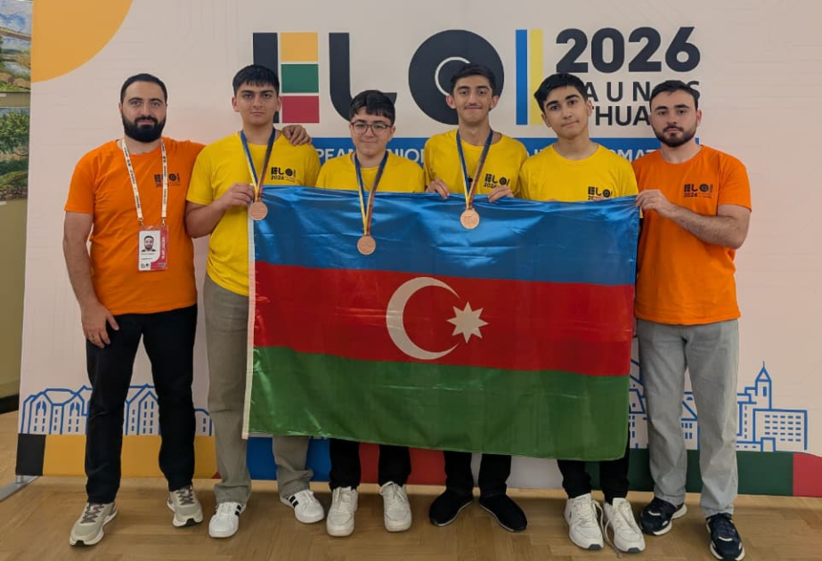 ®  Azercell продолжает поддерживать развитие молодых талантов в сфере информатики