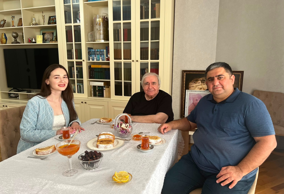 Ramiz Rövşənin ukraynalı jurnalistə müsahibəsi: Tərcümə milli mədəniyyətlər arasında ən etibarlı körpüdür