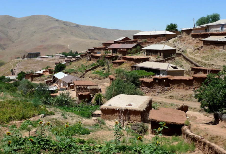 قيرغيزستان وأوزبكستان تبدآن التبادل الرسمي لقريتين