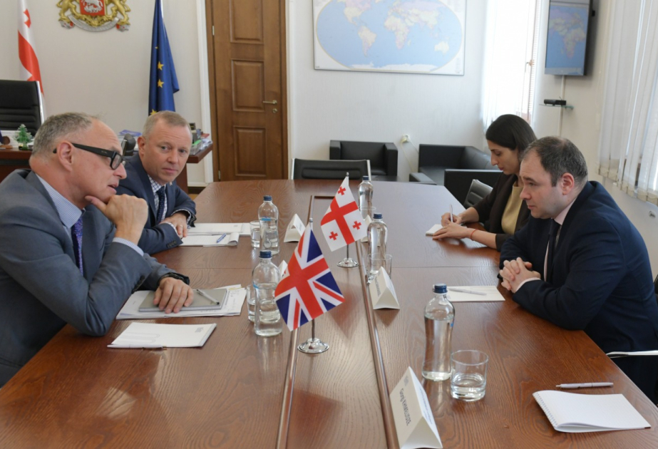 Gürcüstan və Böyük Britaniya rəsmiləri regional təhlükəsizlik və Orta Dəhlizlə bağlı fikir mübadiləsi aparıblar