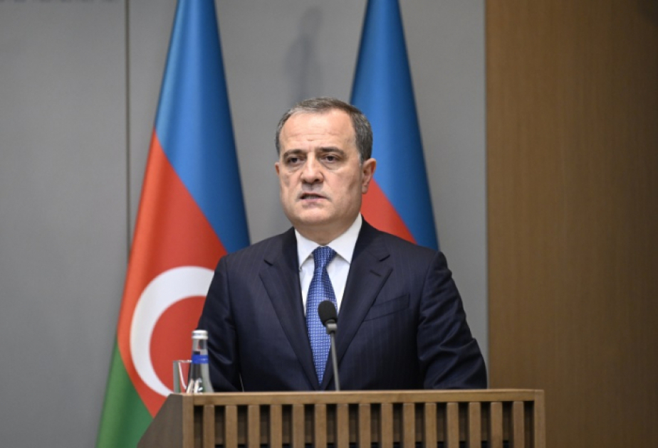Xarici işlər naziri Ceyhun Bayramovun Ukraynaya rəsmi səfəri başlayıb