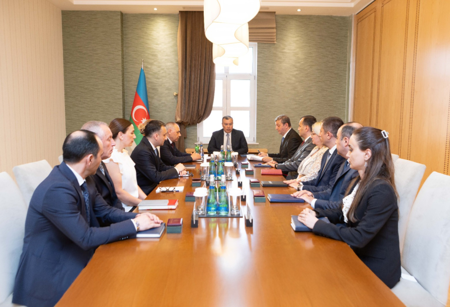 Maliyyə Nazirliyinin əməkdaşlarına dövlət təltifləri təqdim edilib