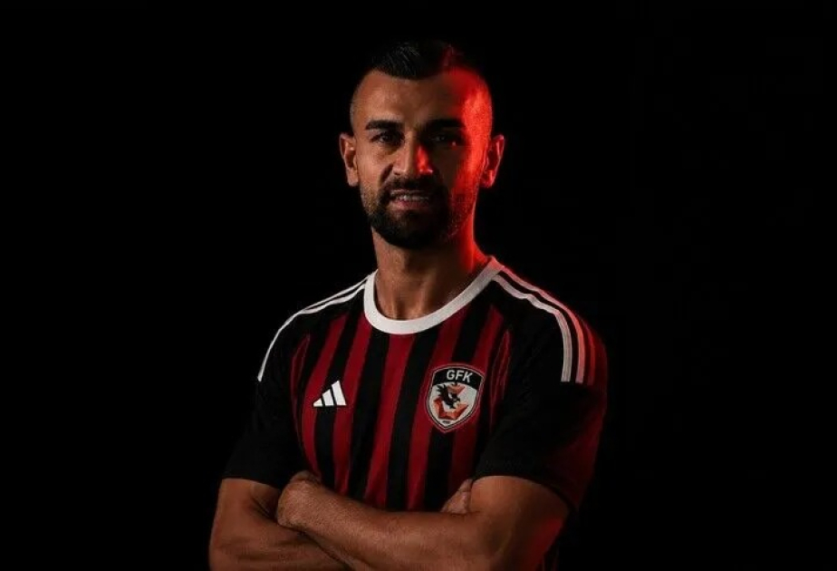 “Fənərbağça”nın sabiq futbolçusu Superliqa klubuna keçib