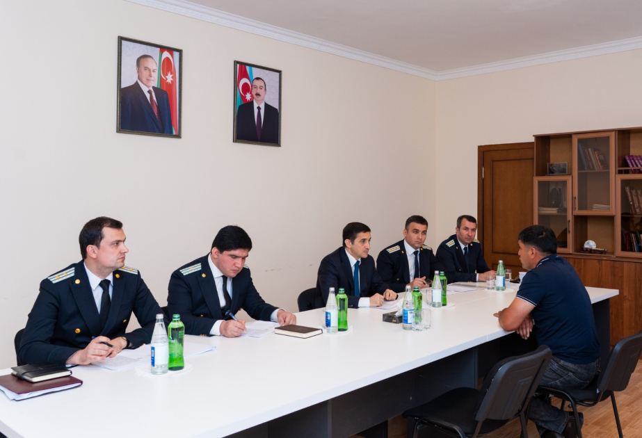 Ədliyyə naziri Lerikdə 6 rayonun sakinlərinin müraciətlərini dinləyib