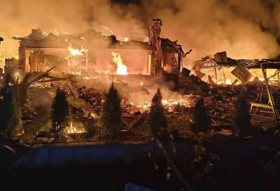 Rusiya Kiyevi ballistik raketlər və dronlarla hədəfə alıb: 3 nəfər həlak olub YENİLƏNİB