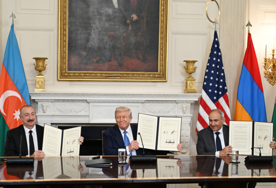 What has the historic Washington meeting changed?