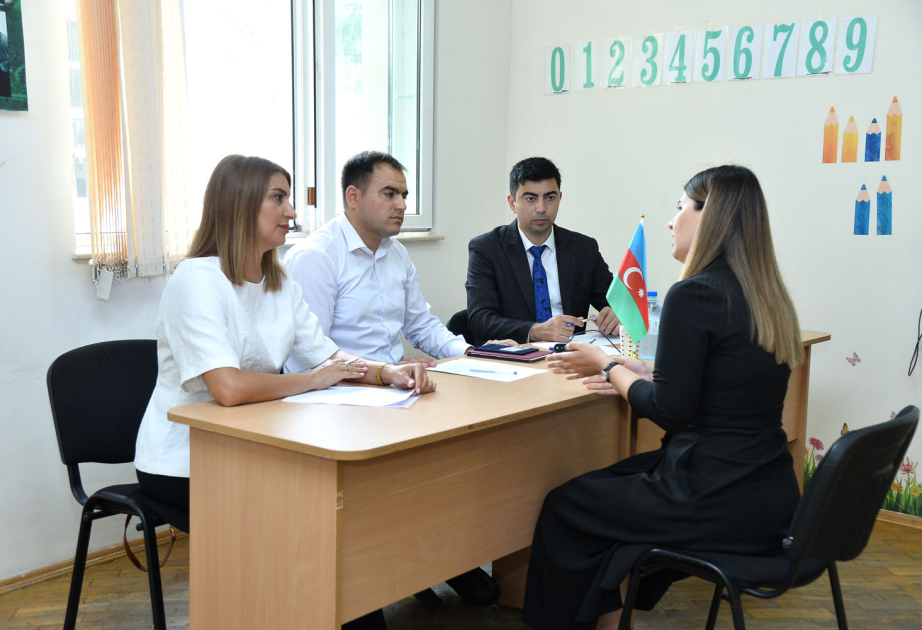 Yeni təmayül tədris modeli üzrə müəllimlərin müsahibələri davam edir
