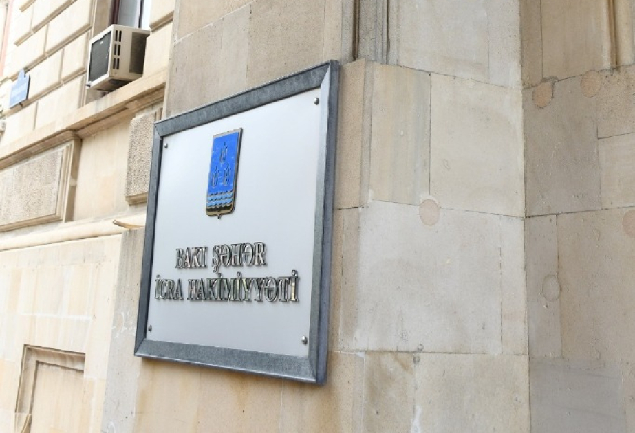 Bakı Şəhər İcra Hakimiyyətinin qarşısında civəli termometr bərpa edilib