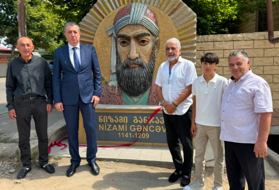 Dahi şair Nizami Gəncəvinin Marneulidəki büstü yenidən bərpa olunub