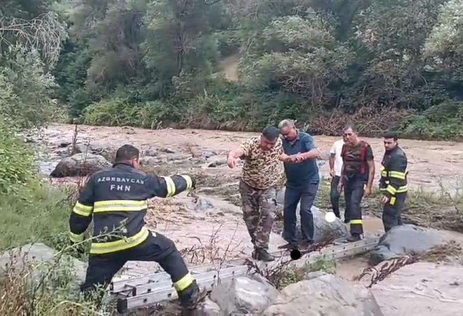 Tovuzda çayda köməksiz vəziyyətdə qalan iki nəfər xilas edilib