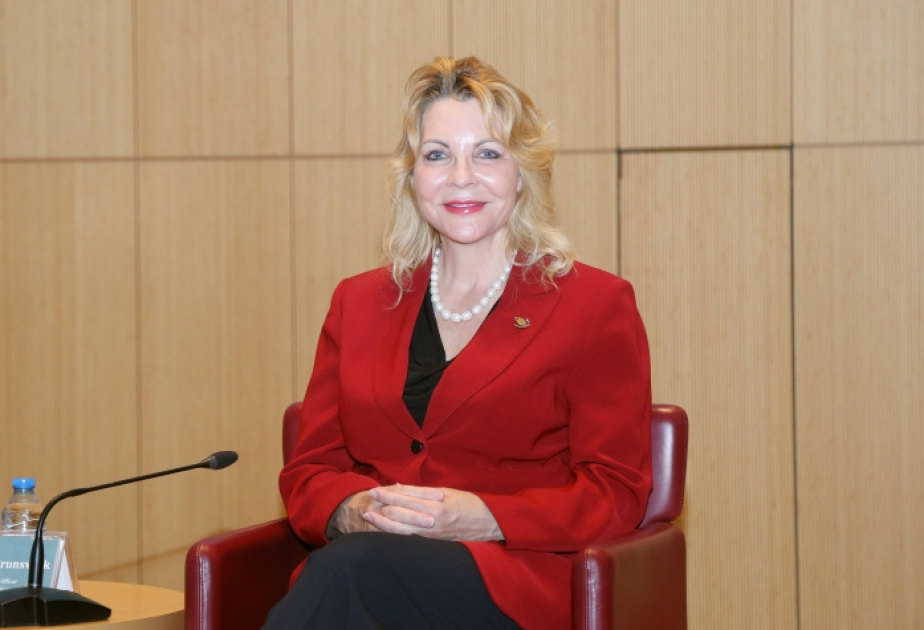Şelli Bransuik: Azərbaycan kosmos, süni intellekt və innovasiyalar sahəsində regional mərkəzə çevrilə bilər – MÜSAHİBƏ