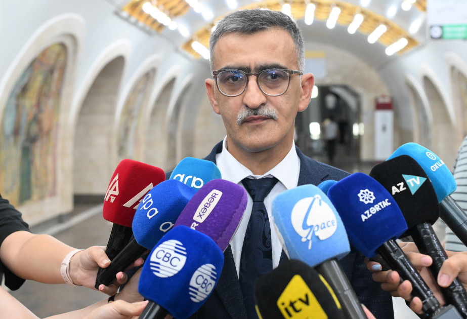 Бахтияр Мамедов: Интервал движения поездов на Красной линии Бакинского метро составит максимум 2 минуты
