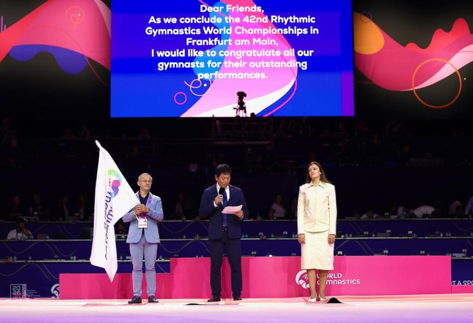 Bədii gimnastika üzrə dünya çempionatının bayrağı Azərbaycana təqdim olunub